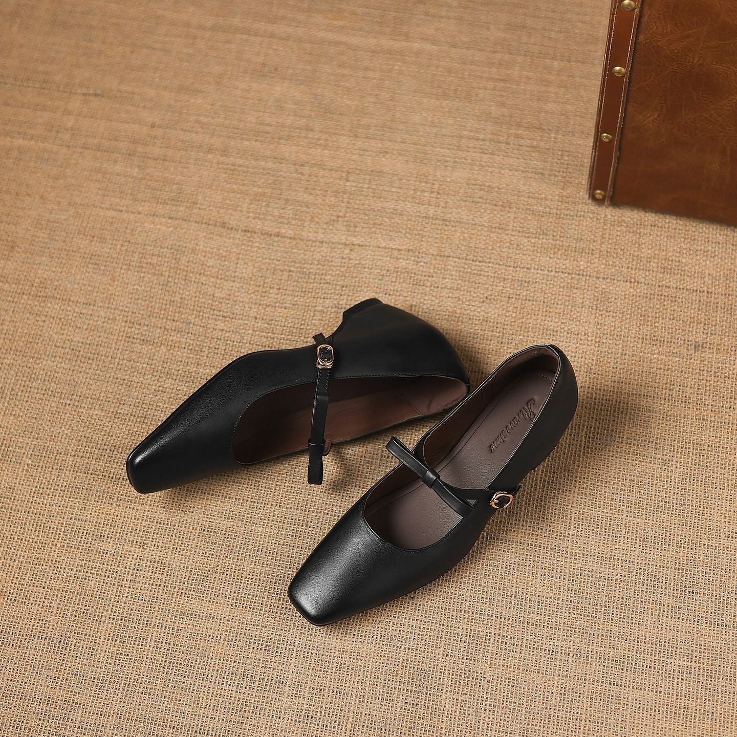 Rosalie Genuine Leather Mary Jane Pumps